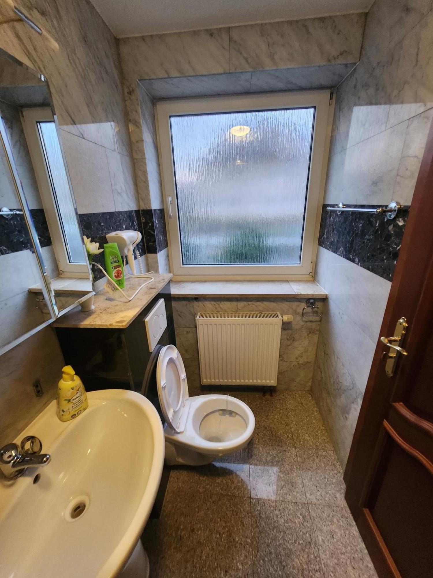 Einzellzimmer Mit Extra Bad 25 *
